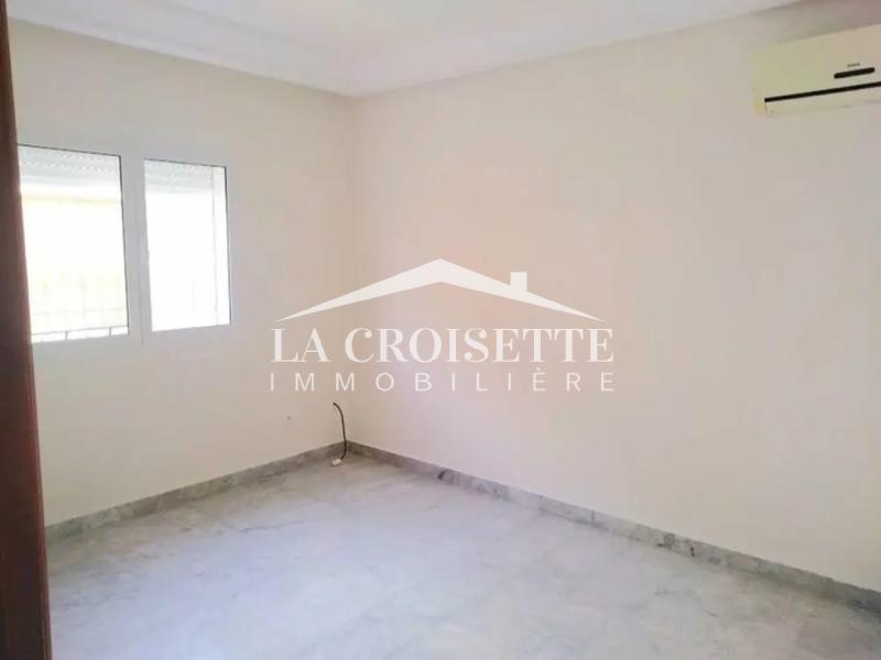 Duplex S+4 avec jardin aux Jardins de Carthage